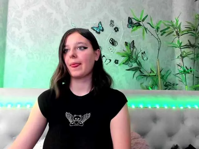 Live sex webcam photo for PennyDolce #276861822