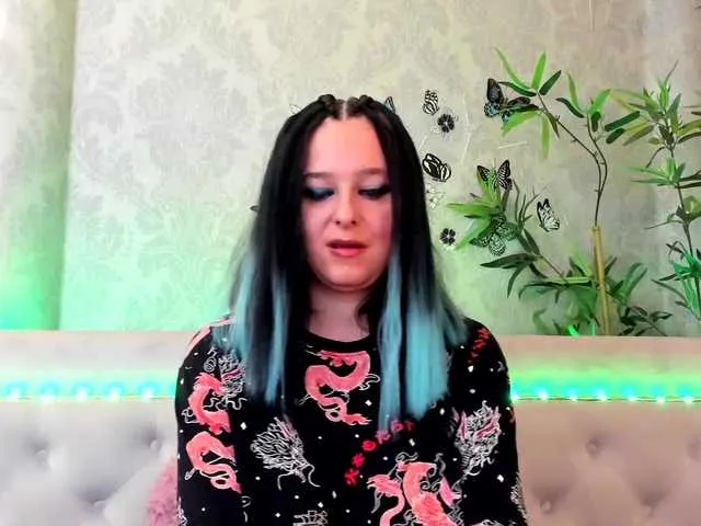 Live sex webcam photo for PennyDolce #276886966