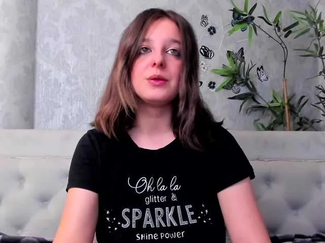 Live sex webcam photo for PennyDolce #276936086