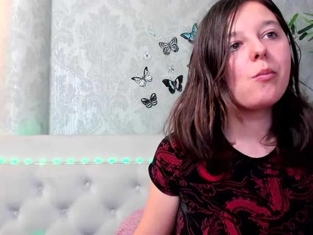 Live sex webcam photo for PennyDolce #277013448