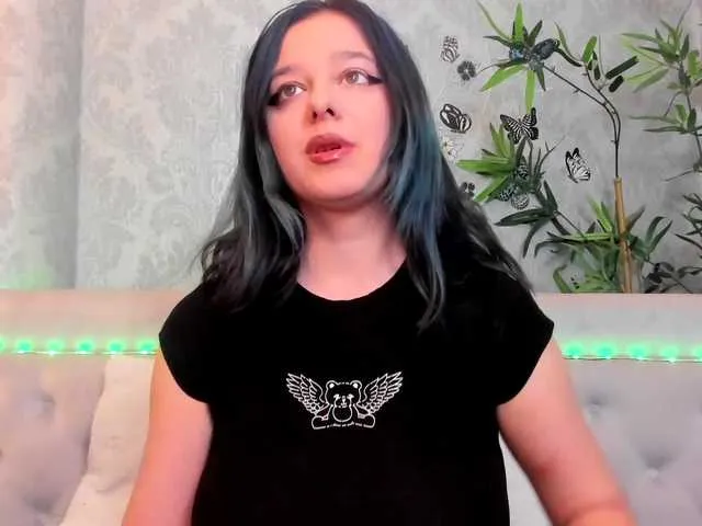 Live sex webcam photo for PennyDolce #277188234