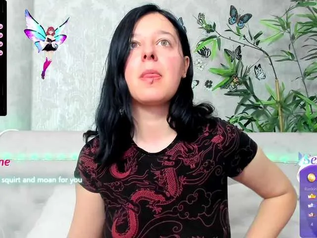 Live sex webcam photo for PennyDolce #277416047