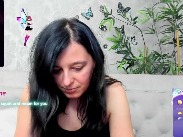 Live sex webcam photo for PennyDolce #277511950