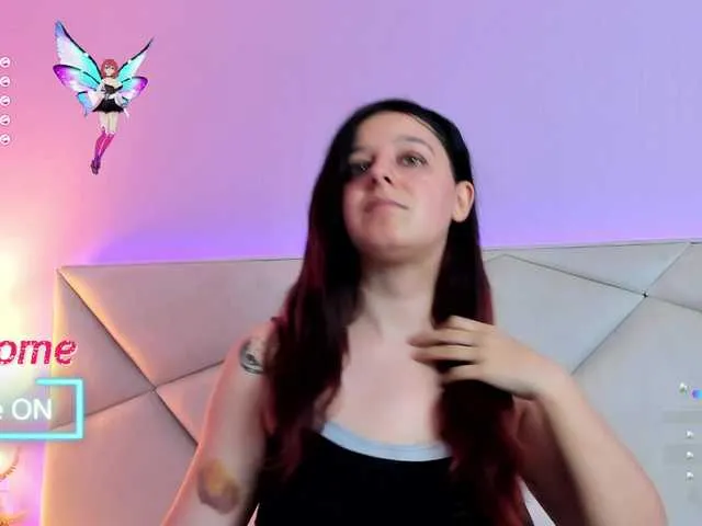 Live sex webcam photo for PennyDolce #291186539