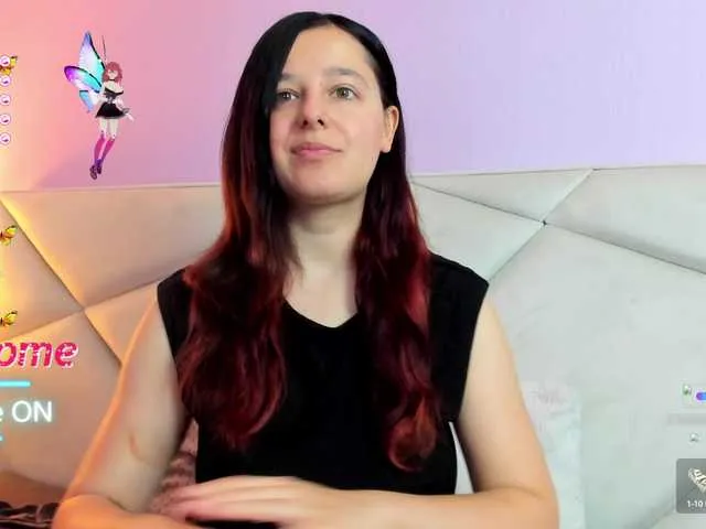 Live sex webcam photo for PennyDolce #291233403