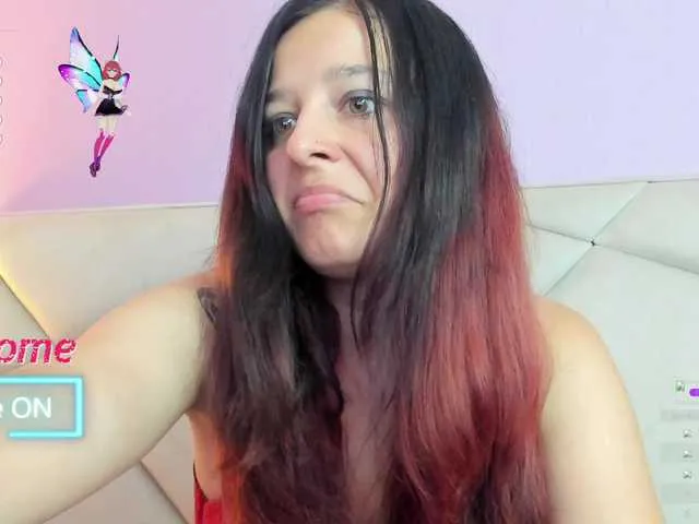 Live sex webcam photo for PennyDolce #291326362