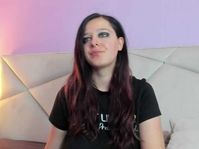 Live sex webcam photo for PennyDolce #291448026