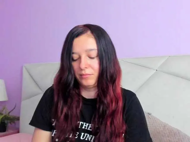 Live sex webcam photo for PennyDolce #291543665