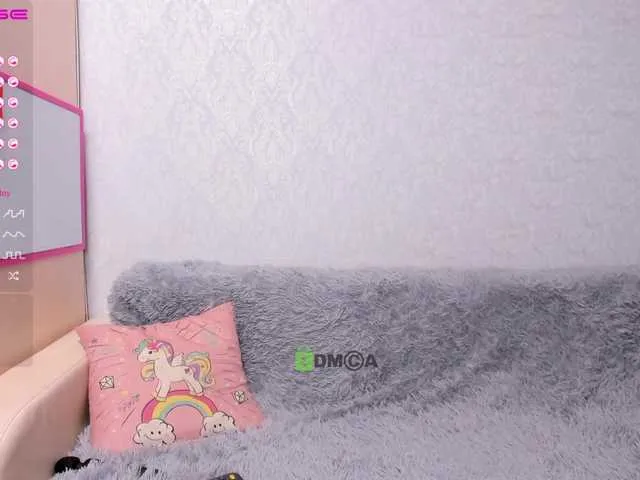 Live sex webcam photo for Pepetka22 #271685590