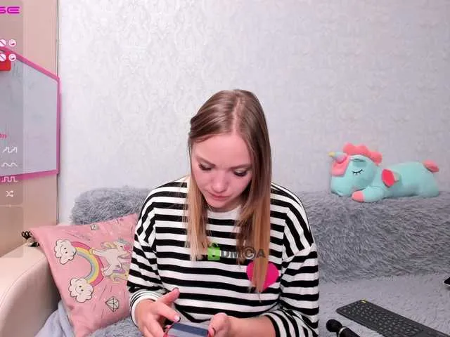 Live sex webcam photo for Pepetka22 #271736938
