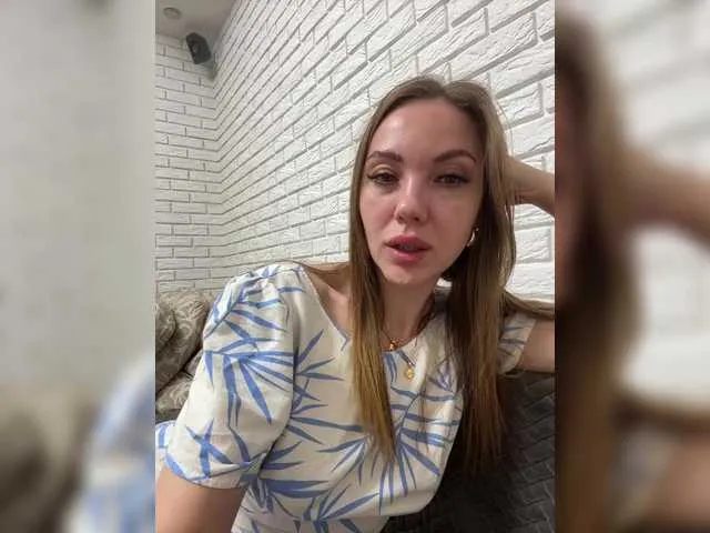 Live sex webcam photo for Pepetka22 #291215509