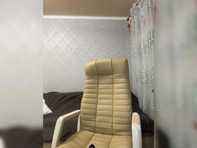 Live sex webcam photo for Pepetka22 #291735621