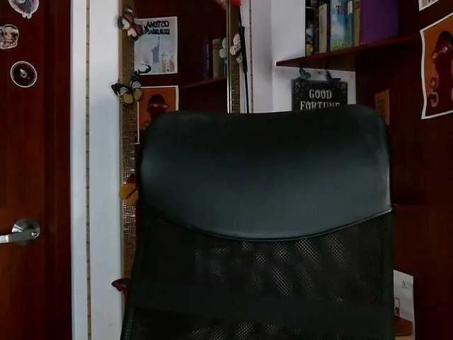 Live sex webcam photo for PepperLara #277788617