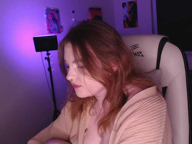 Live sex webcam photo for PerfectBlueLu #276288835