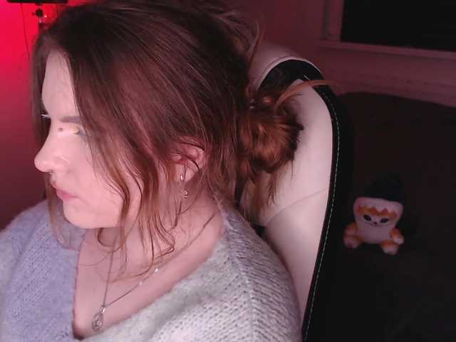 Live sex webcam photo for PerfectBlueLu #276308070