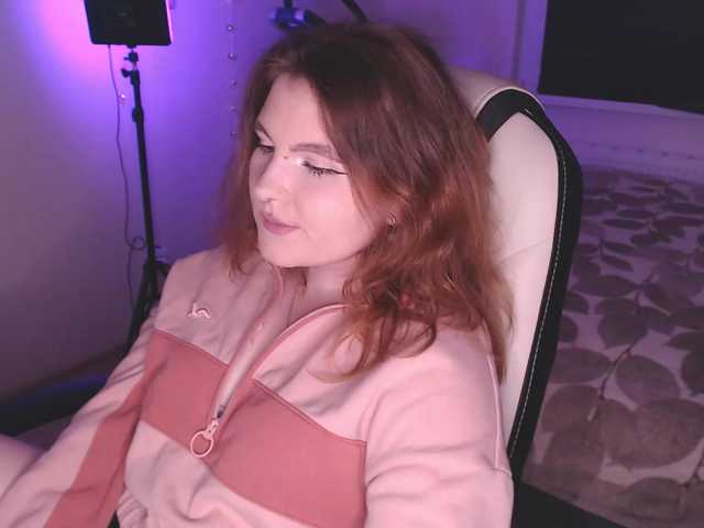 Live sex webcam photo for PerfectBlueLu #276372271