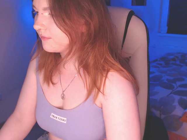 Live sex webcam photo for PerfectBlueLu #276533417