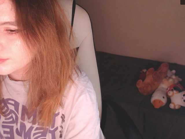 Live sex webcam photo for PerfectBlueLu #276854196