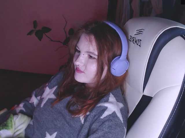 Live sex webcam photo for PerfectBlueLu #277087432