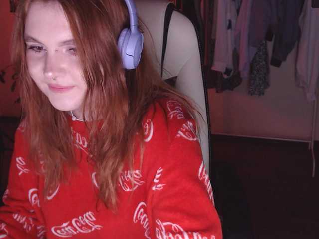 Live sex webcam photo for PerfectBlueLu #277870930