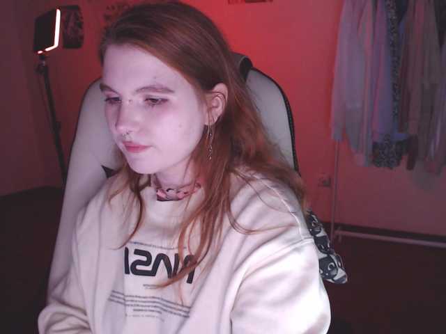 Live sex webcam photo for PerfectBlueLu #278079683