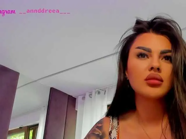 Live sex webcam photo for PerfectT33n #291238829