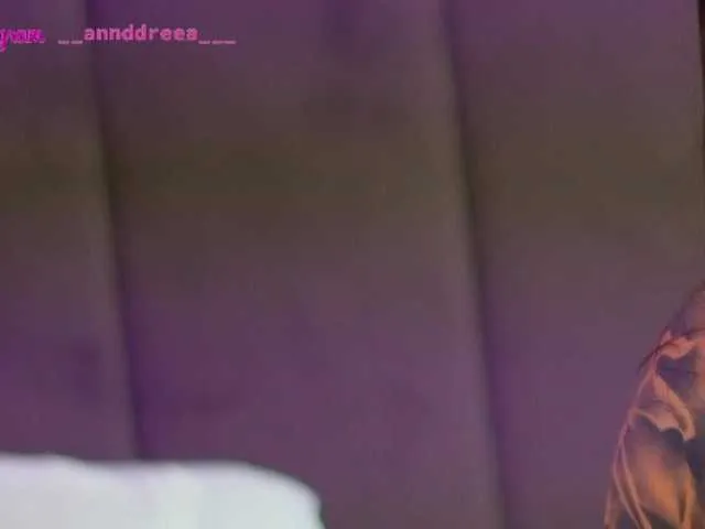 Live sex webcam photo for PerfectT33n #291260657