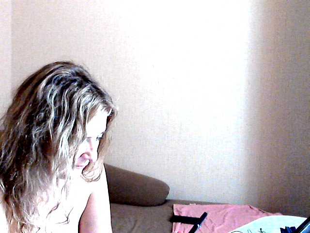 Live sex webcam photo for Perfectpam #273687662