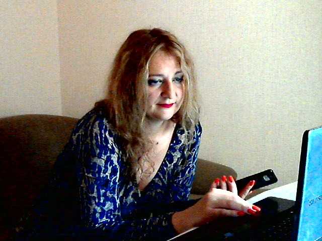 Live sex webcam photo for Perfectpam #273785382