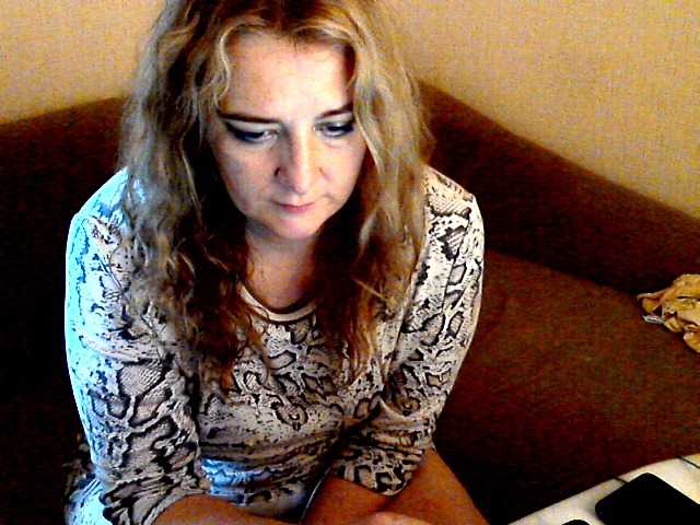 Live sex webcam photo for Perfectpam #273946127