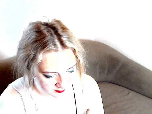 Live sex webcam photo for Perfectpam #274084614