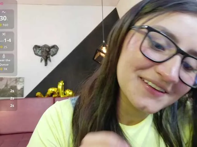 Live sex webcam photo for Perla-Teen #291729553