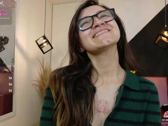 Live sex webcam photo for Perla-Teen #291808357