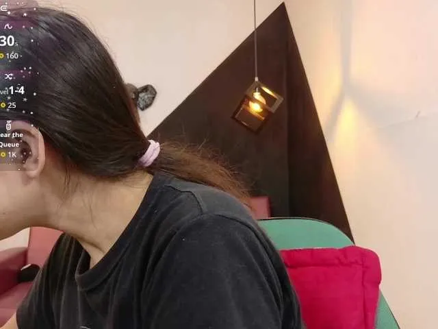 Live sex webcam photo for Perla-Teen #292172774