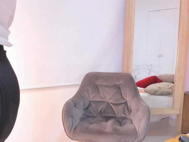 Live sex webcam photo for Perla-thompson #275961713