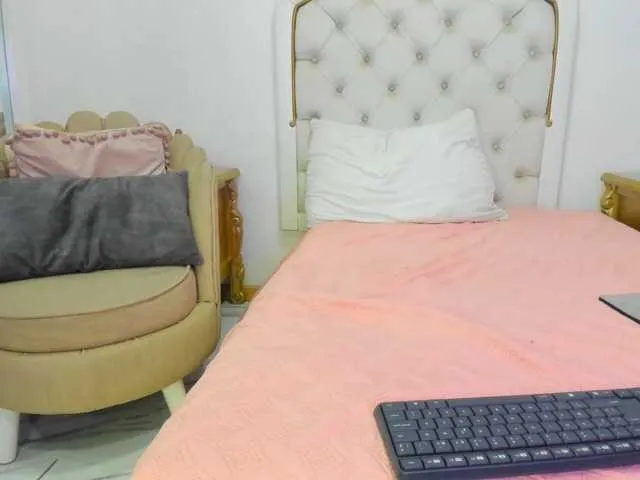 Live sex webcam photo for Perla-thompson #277551264