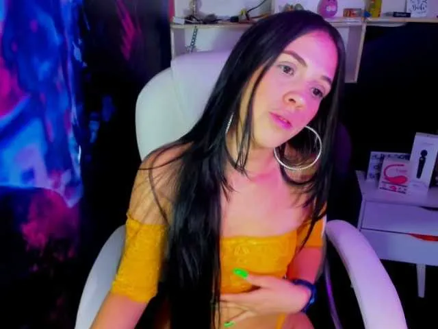 Live sex webcam photo for PerlaHotx #276639627