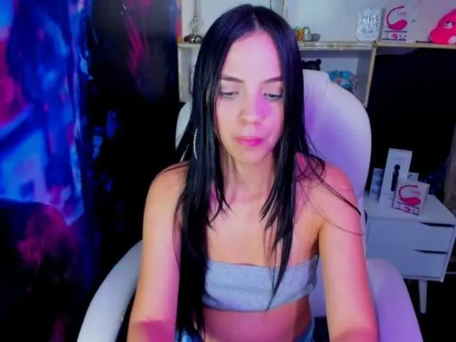 Live sex webcam photo for PerlaHotx #276904313