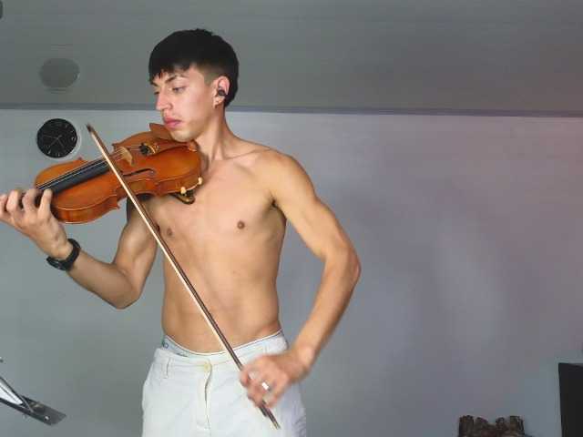 Live sex webcam photo for Persey- #277152817