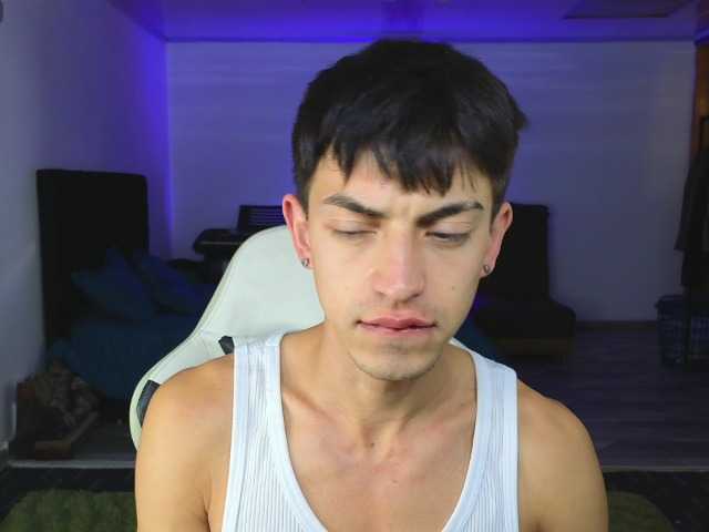 Live sex webcam photo for Persey- #277206167