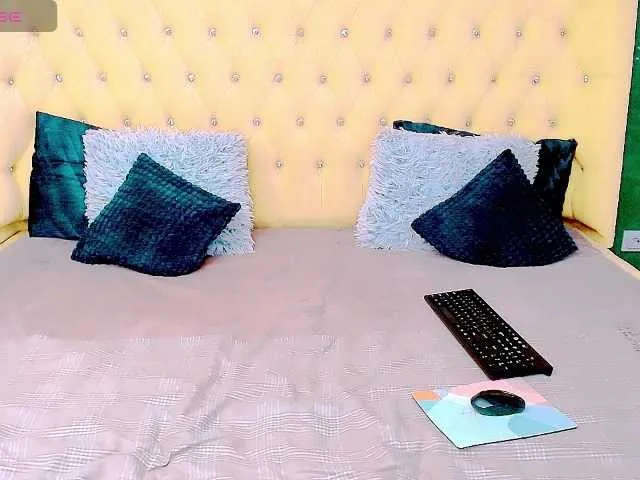 Live sex webcam photo for Pervertqueen #277297750