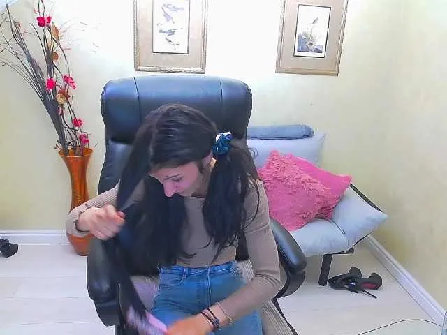Live sex webcam photo for Pervertqueen #277861157