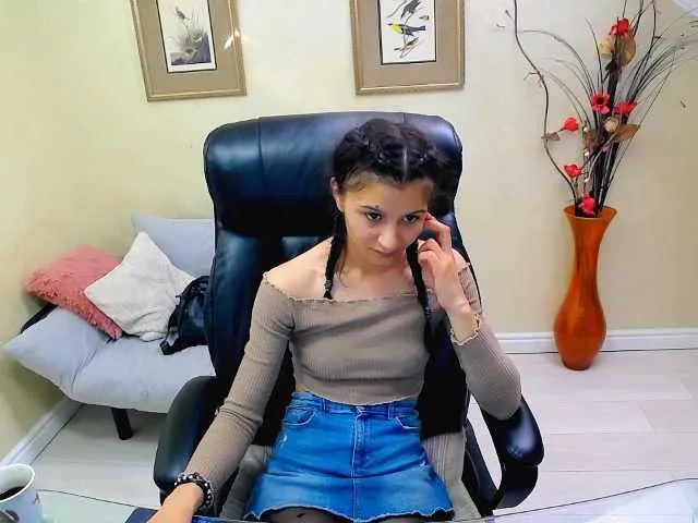 Live sex webcam photo for Pervertqueen #278074671