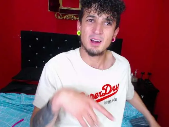 Live sex webcam photo for PervertsAngels #275558928