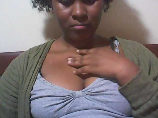 Live sex webcam photo for Petah-Schon #275641210