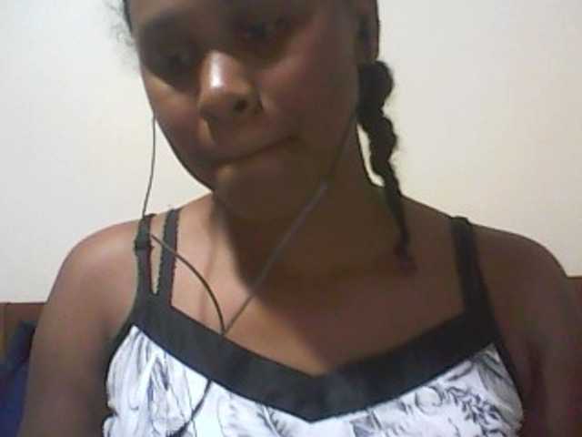 Live sex webcam photo for Petah-Schon #275670887