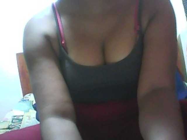 Live sex webcam photo for Petah-Schon #275893128