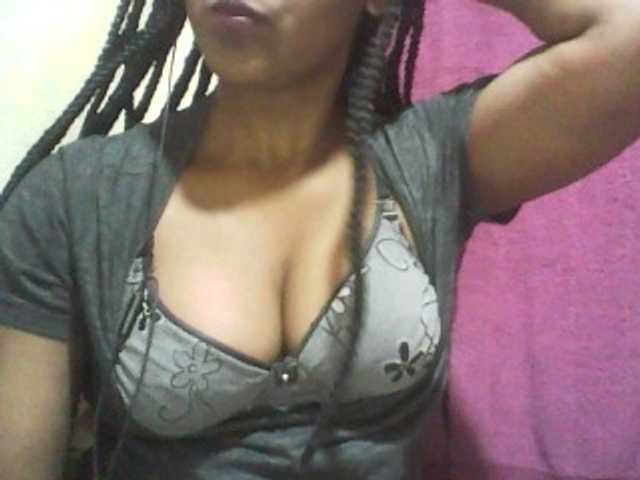 Live sex webcam photo for Petah-Schon #276011919