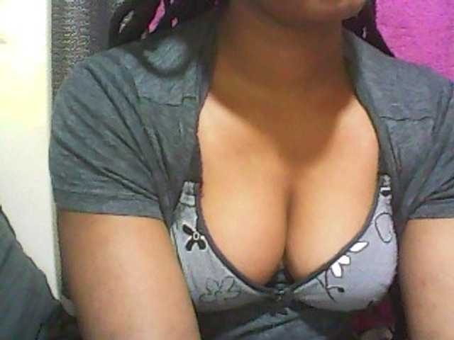 Live sex webcam photo for Petah-Schon #276014198