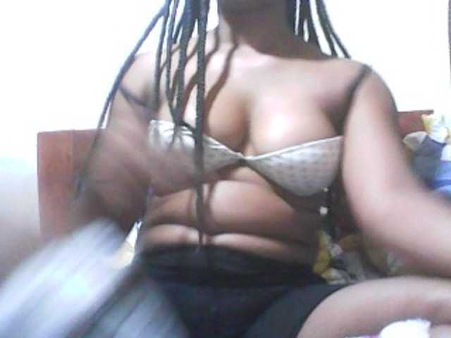 Live sex webcam photo for Petah-Schon #276121936